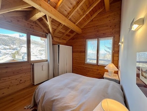 4 bedrooms