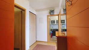 Interior - Kruge - 3 bedroom apartment with private parking (Zagreb)