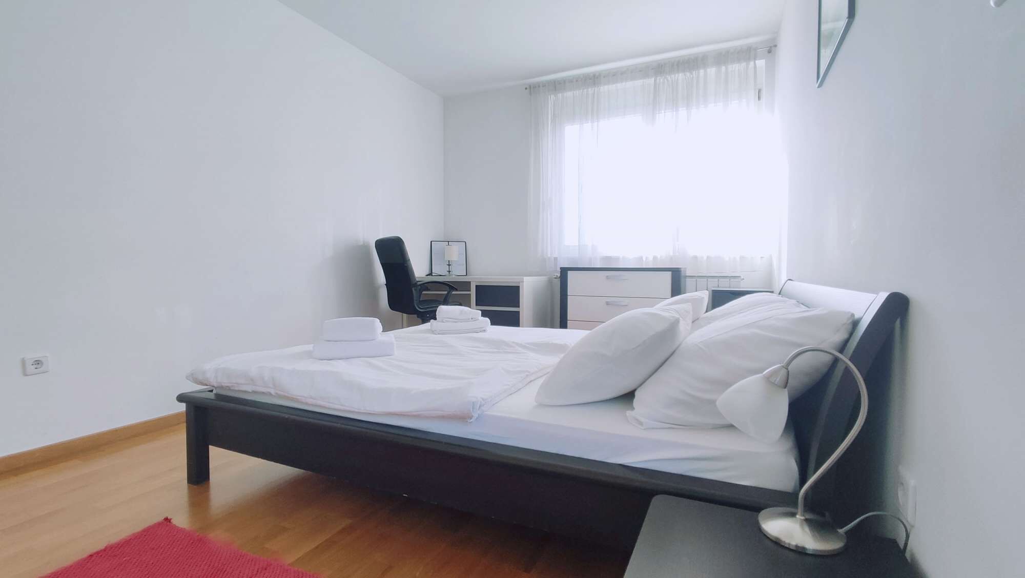 4 Schlafzimmer, Bügeleisen/Bügelbrett, WLAN, Bettwäsche