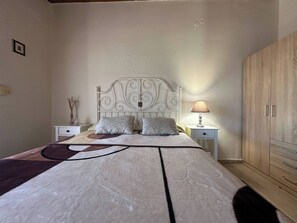 2 bedrooms - Sea & Garden View Apartment at Genari Beach (Pyrgos)