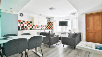 Comfort Apartment, 2 Bedrooms, Kitchen | Living area | Flat-screen TV