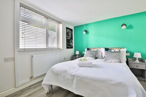 Interior - 2 Bed Apartment Near Cardiff Bay (Cardiff)