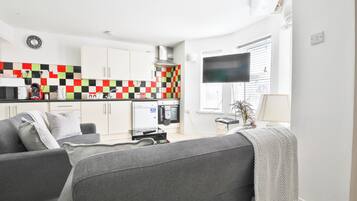 Comfort Apartment, 2 Bedrooms, Kitchen | Living area | Flat-screen TV