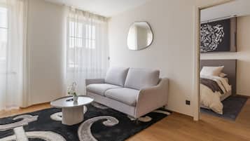 Deluxe suite, toegankelijk voor mindervaliden, en-suite badkamer | 1 slaapkamer, luxe beddengoed, individueel gedecoreerd