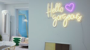 Haeundae / Free Pick-up & Parking / OTT / 10 ppl / 3 Bed Room / 4 Queen Bed / Baby Product | Living area - Stay Busan (Busan)