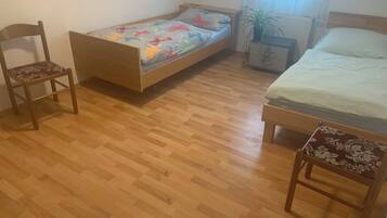 3 bedrooms, WiFi, bed sheets