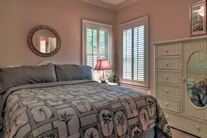 House (3 Bedrooms) | Interior - Midway House by Sunbury Channel - Walk to Marina! (Midway)