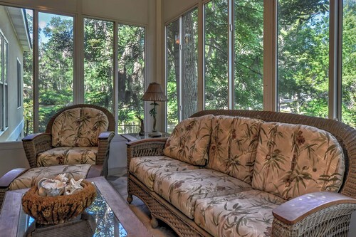 Midway House by Sunbury Channel - Walk to Marina!