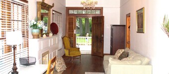 Walk to Downtown Scene