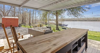 Whiskey Bay Hideaway Your Riverside Escape