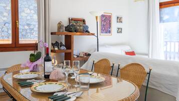 Standard Apartment, Multiple Bedrooms, 2 Bathrooms, Mountainside (Andorra Stunning Views Apartment) | Dining