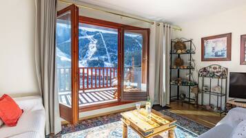 21-inch flat-screen TV with cable channels