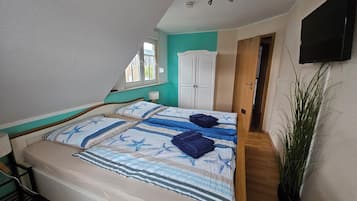 3 bedrooms, iron/ironing board, WiFi