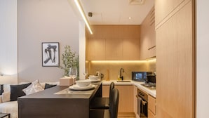 Apartment - Studio in JVC 5-star Amenities Near Circle Mall (Dubai)