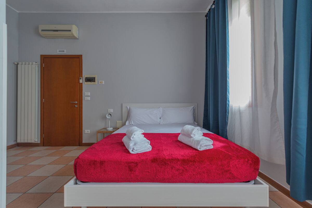 Classic Double Room, Non Smoking, Private Bathroom | WiFi (free)