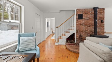 House, 3 Bedrooms | Living area | Smart TV