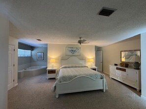 4 bedrooms, iron/ironing board, free WiFi, bed sheets
