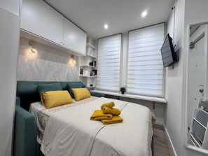 1 bedroom, iron/ironing board, WiFi, bed sheets
