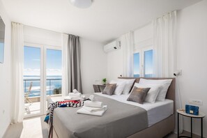 9 chambres, fer et planche à repasser, Wi-Fi, draps fournis