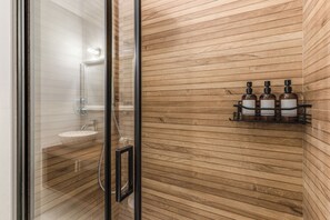 Dusche, Haartrockner, Bidet, Handtücher