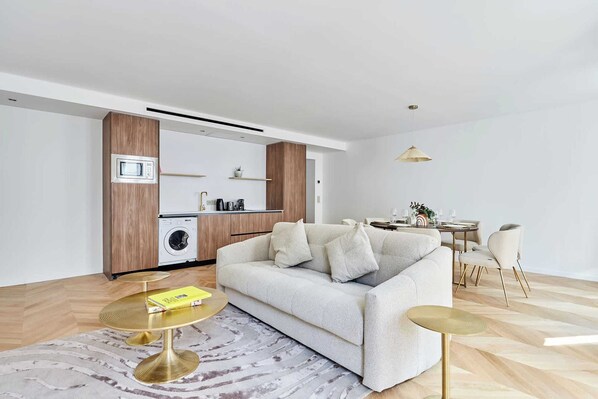Apartment | Living area