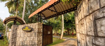 VinSri Villa 3-bedroom villa in brilliant Kadahapola with WiFi, fitness room, AC