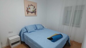 Unclassified image, 2 of 29, button - Peaceful 4-6 Person Holiday Home With Patio, Close to all Amenities (Torrevieja)