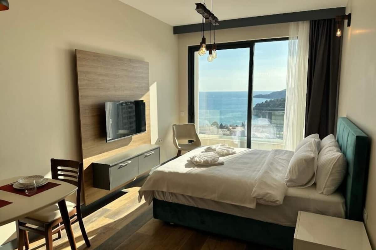 1 habitación, tabla de planchar con plancha y wifi gratis