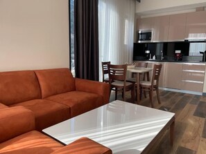Departamento, 1 habitación, lanai, vista al mar | Tabla de planchar con plancha y wifi gratis 