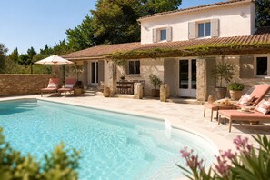 Pool - Friendly MAS with swimming pool and large garden in Saint Rémy de Provence (Saint-Rémy-de-Provence)
