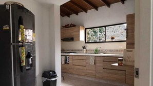 Unclassified image, 2 of 60, button - Spacious and cozy house in the heart of Laureles (Medellín)
