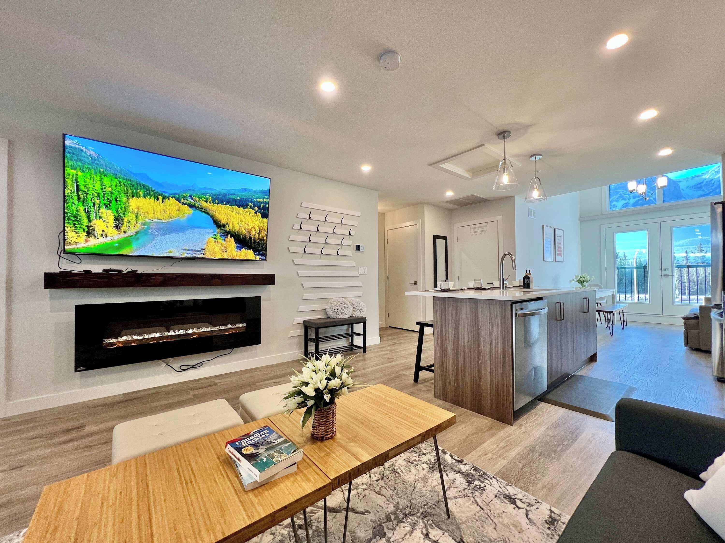TV, fireplace