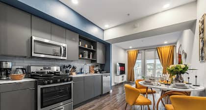 2BD Harmonia Retreat in Hollywood!FreeParking&Pool