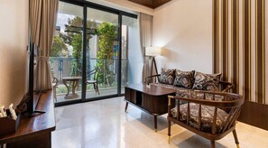 Căn hộ Economy, 1 phòng ngủ, ban công, quang cảnh thành phố | Khu phòng khách | TV màn hình phẳng 42-inch có truyền hình cáp 