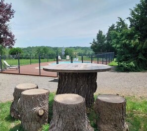 Property grounds - Tastefully renovated country house (Sauveterre-de-Rouergue)