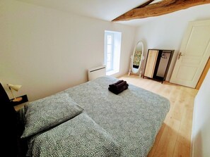 2 soverom, internettilgang og sengetøy