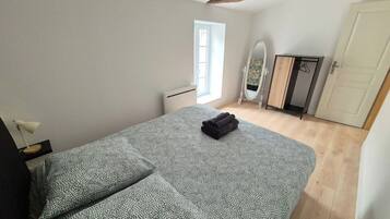 2 bedrooms, Internet, bed sheets