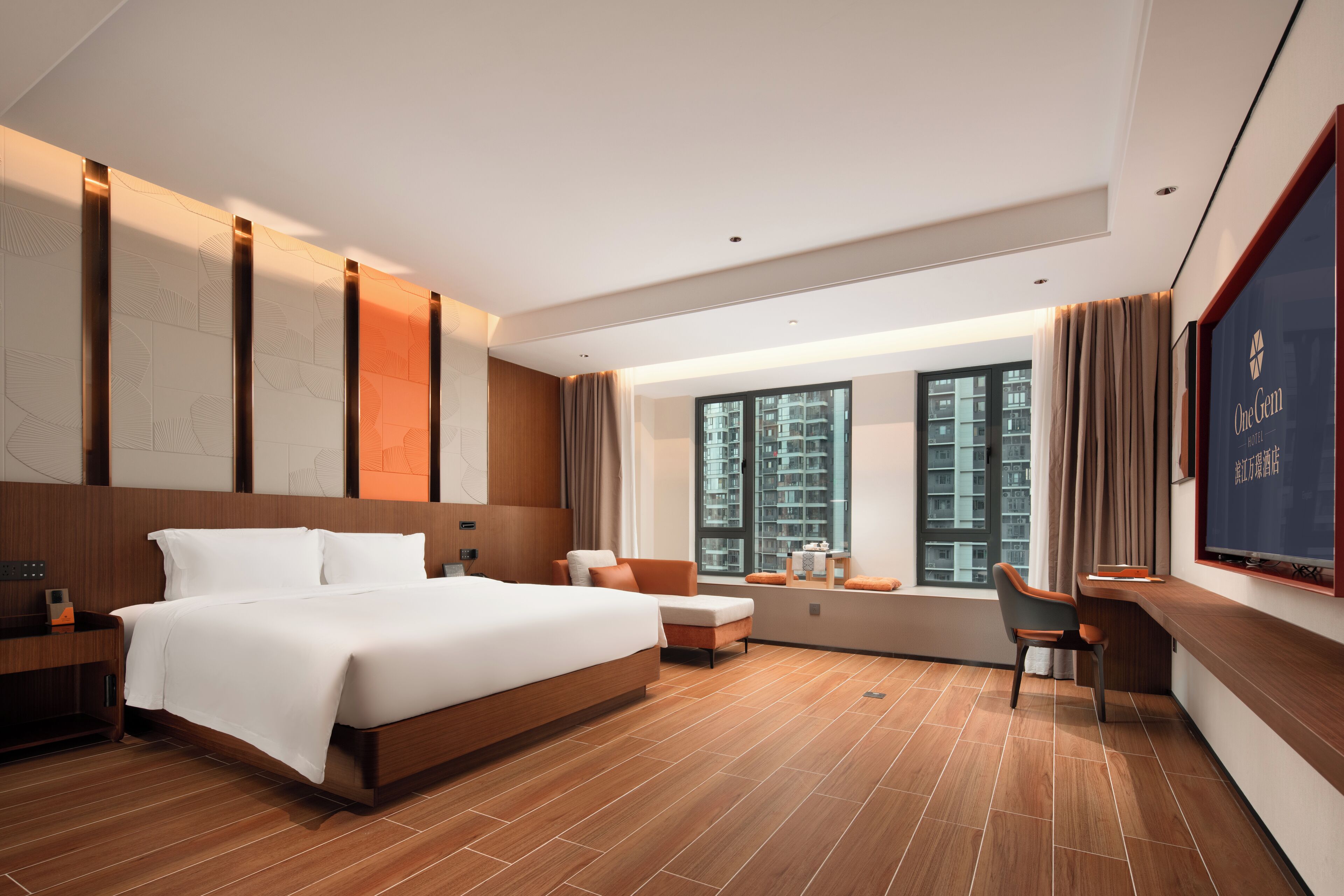 Grand Double Room, 1 King Bed, City View | Free minibar, desk, laptop workspace, blackout drapes