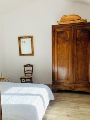 1 Schlafzimmer, Bügeleisen/Bügelbrett, kostenloses WLAN, Bettwäsche