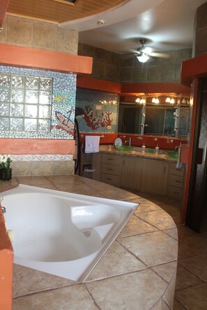 Håndklæder, Sæbe, Shampoo, Toiletpapir