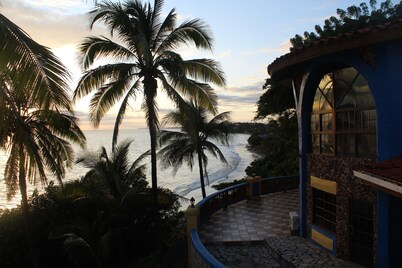 Hotel Costa Alicia - Lujo y confort frente al mar en Las Tablas, Panamá