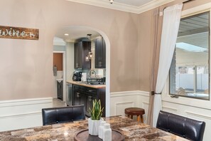 Dining - The Jolly Rancher (Slatington)