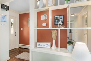 Interior - The Jolly Rancher (Slatington)