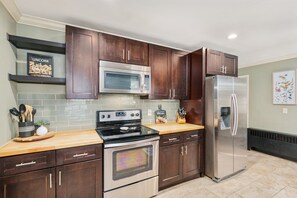 Microwave, dishwasher, paper towels - The Jolly Rancher (Slatington)