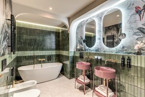 Free toiletries, hair dryer, bidet, soap - Dimora Coppelle - Adults Only (Rome)
