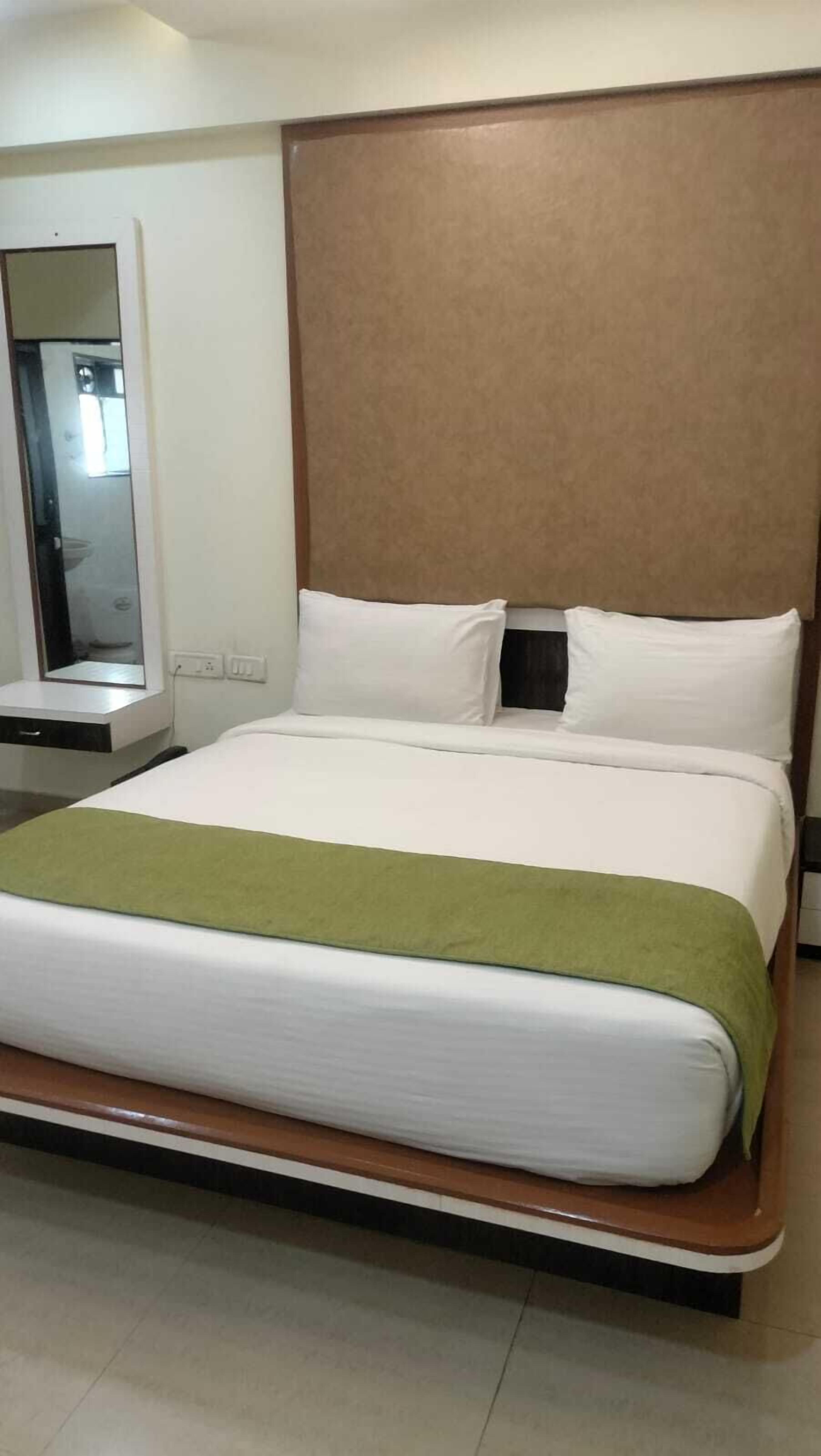 Superior kamer | Een bureau, gratis wifi, beddengoed