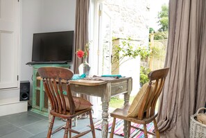 House, Smoking | 1 bedroom