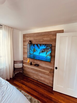 3 habitaciones, tabla de planchar con plancha, wifi y ropa de cama 