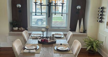 Charming 3-bedroom house with home office in the Kamms Corner neighborhood