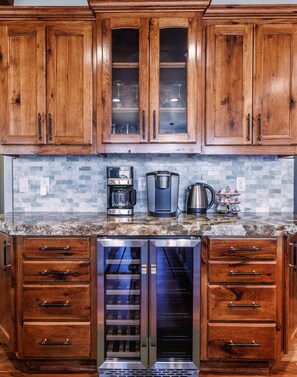 Interior - Velocity House: Stunning 4-bedroom Bella Vista Trailside retreat with Hot Tub (Bella Vista)